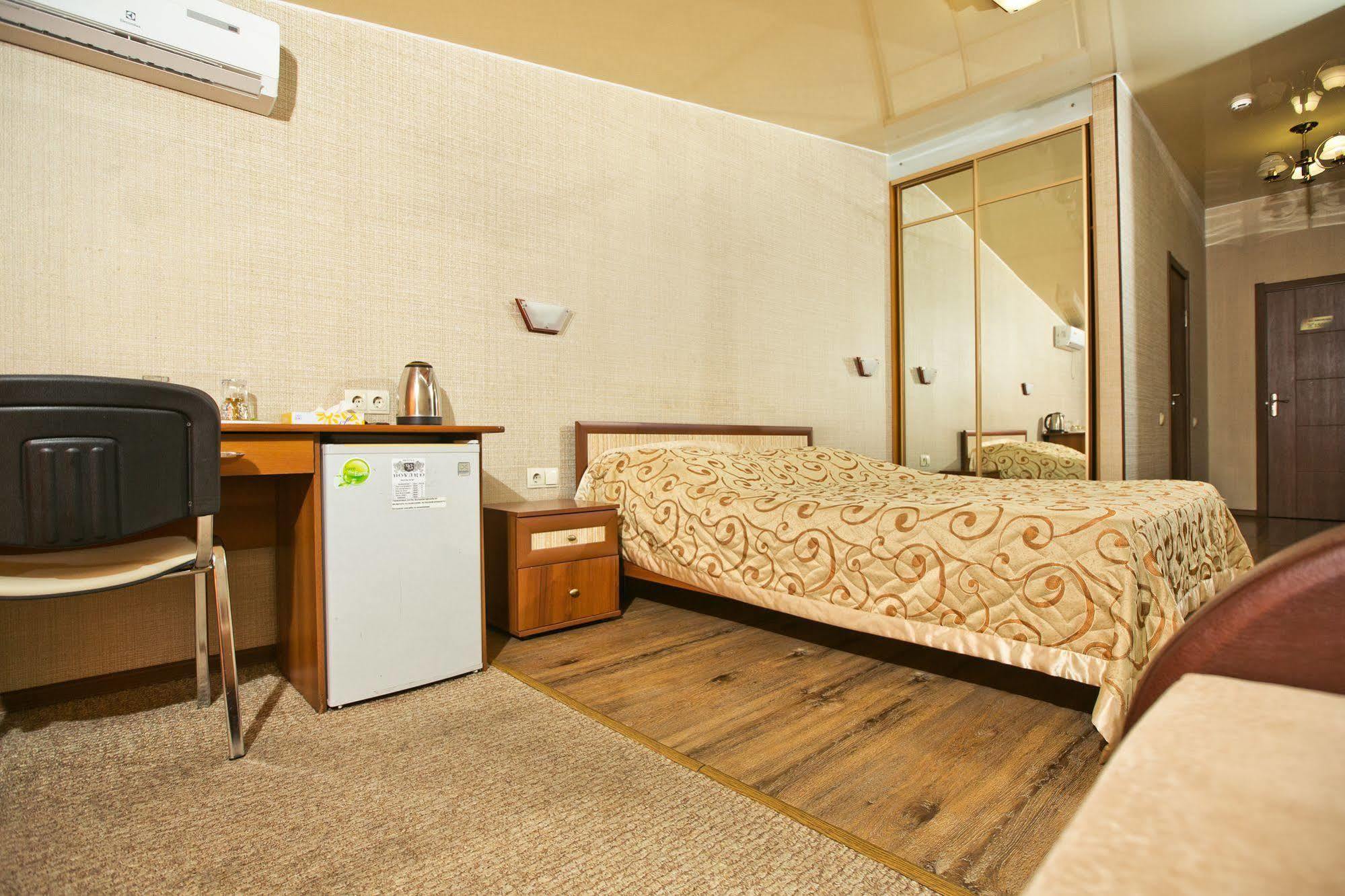 Hotel Boyard Ussuriysk Ngoại thất bức ảnh